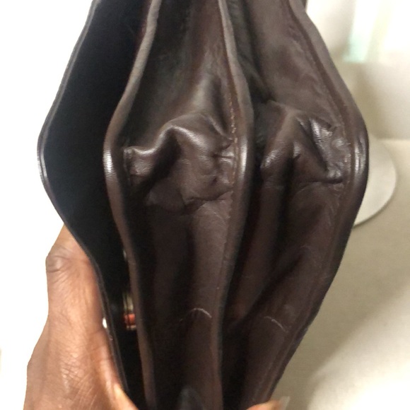 KENNETH COLE dark brown soft leather crossbody handbag. 5 compartments on bag. - Picture 6 of 14